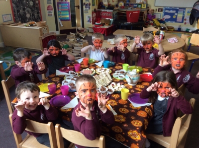 Dosbarth 1 Tea Party- The Tiger who came to tea!