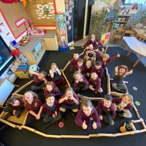 Dosbarth 2 building Castles